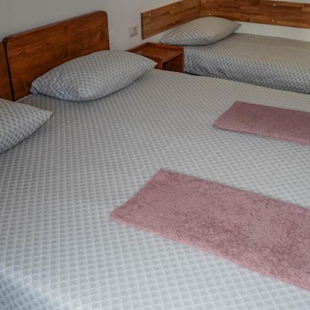 Pensiunea Giulia Home Dezmir 外观 照片