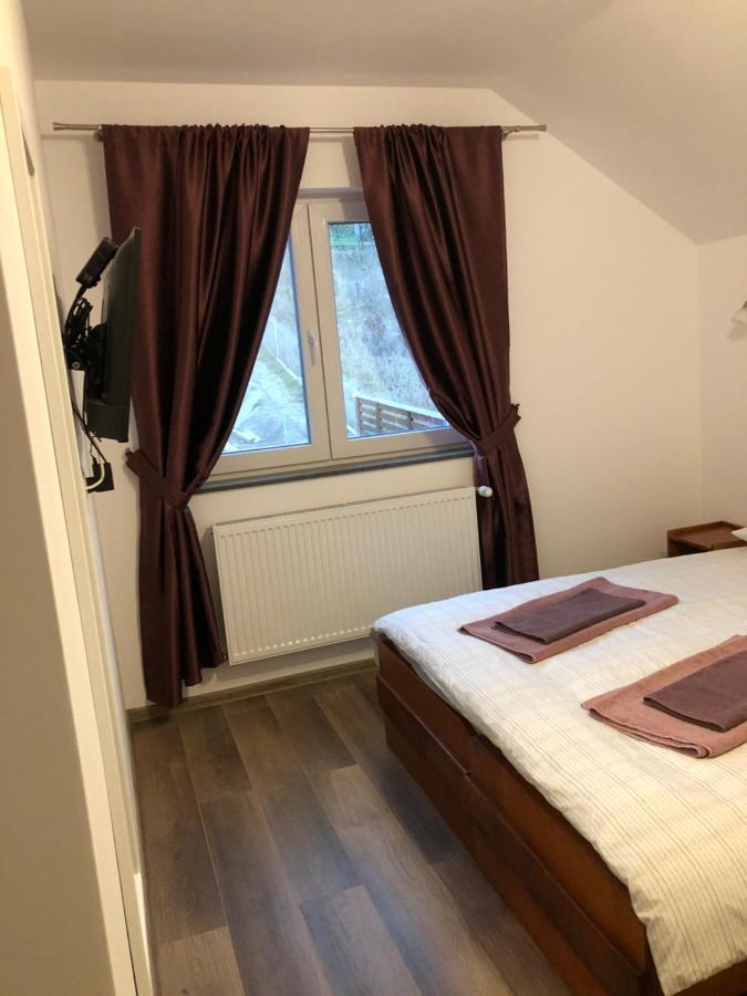 Pensiunea Giulia Home Dezmir 外观 照片